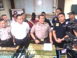 Paket Nyasar dan Cerita Terkuaknya Ribuan Amunisi Milik Pensiunan Polri