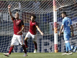 Gol Tunggal Nainggolan Menangkan Roma atas Napoli