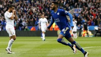 Mahrez membawa Leicester unggul ketika laga baru berjalan 10 menit. Jason Cairnduff/Reuters/detikcom.