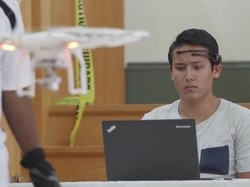 Canggih, Balapan Drone yang Dikendalikan Pikiran