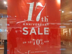 (X)S.M.L Diskon Hingga 70%, T-shirt Mulai dari Rp 48 Ribu