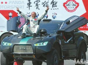 Kakek 61 Tahun Ini Masih Jago Balap Reli