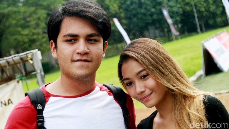 Adzana Bing Slamet dan Rizky Alatas dari Musuh Jadi Pacar Adzana Bing Slamet dan Rizky Alatas dari Musuh Jadi Pacar