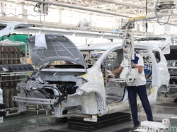 Corona Bikin Pabrik Otomotif di RI Tumbang, Pengamat: Efeknya Mirip Bola Salju