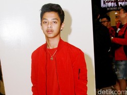 Usai Rudy Habibie, Bastian Steel Fokus Garap Lagu Baru