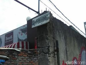 Suara Warga Cilandak: Gang Pocong Cuma Nama, Nggak Ada Serem-seremnya Suara Warga Cilandak: Gang Pocong Cuma Nama, Nggak Ada Serem-seremnya