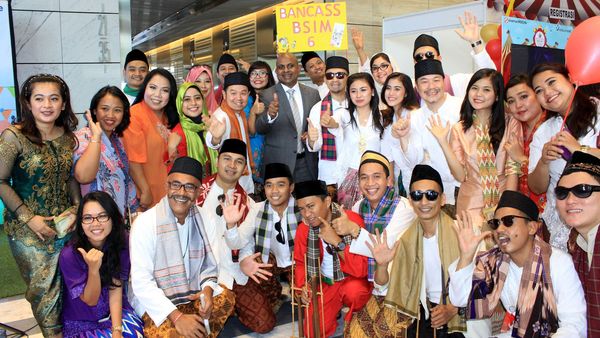 Sinarmas MSIG Life Sumbang 500 Buku