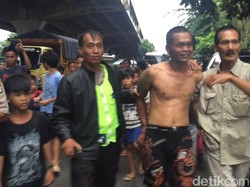 Hendak Kabur, Pria Diduga Pelaku KDRT Ngumpet di Gorong-gorong