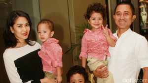 Kebersamaan Lukman Sardi dengan Istri dan 3 Anaknya