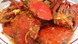 Yuk, Malam Ini Makan Enak dengan Kepiting hingga Kerang Berlumur Saus Gurih!