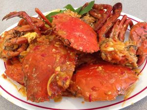 Yuk, Malam Ini Makan Enak dengan Kepiting hingga Kerang Berlumur Saus Gurih!