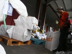 4 Perusahaan Logistik Tutup, 200 Karyawan di Ambang Pengangguran 4 Perusahaan Logistik Tutup, 200 Karyawan di Ambang Pengangguran