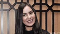 Boys, si Cantik Irish Bella Jomblo Lagi!