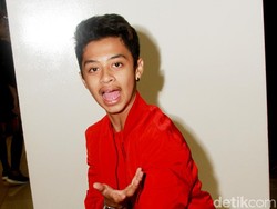 Bastian Steel Cerita Pengalamannya Main di Rudy Habibie