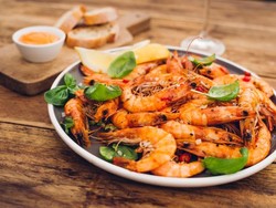 Lagi Berlibur di Anyer? Yuk, Jajan Seafood Segar di 6 Restoran Ini