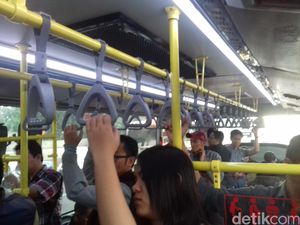 Kesan Pengguna TransJabodetabek dari Bekasi: Murah, Nyaman, Tapi Kena Macet