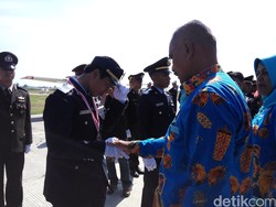 Berkenalan dengan Restiana, Lulusan Terbaik Sekolah Pilot asal Papua Barat