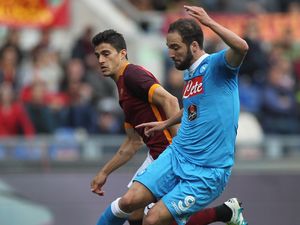 Juve Bersantai, Napoli-Roma Adu Kencang