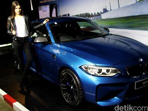 BMW Belum Berniat Kenalkan M2 Versi Telanjang