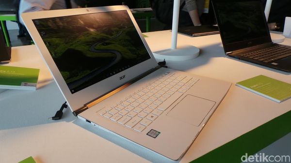 Wearable Device Sampai CPU Monster Acer