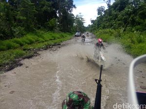 Kendarai Motor Trail, Panglima TNI dan KSAD Terobos Jalan Trans Papua