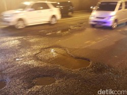 Tol JORR Ada Kepadatan karena Perbaikan Jalan di Terowongan Pasar Rebo