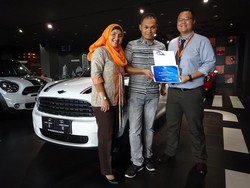 Sering Naik Garuda Indonesia, Julio Dapat MINI Cooper Countryman