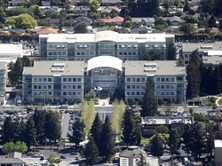 Ada Luka Tembak di Kepala, Pegawai Apple Inc Diduga Bunuh Diri