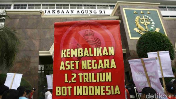 Demo Selamatkan Aset Negara di Kejagung