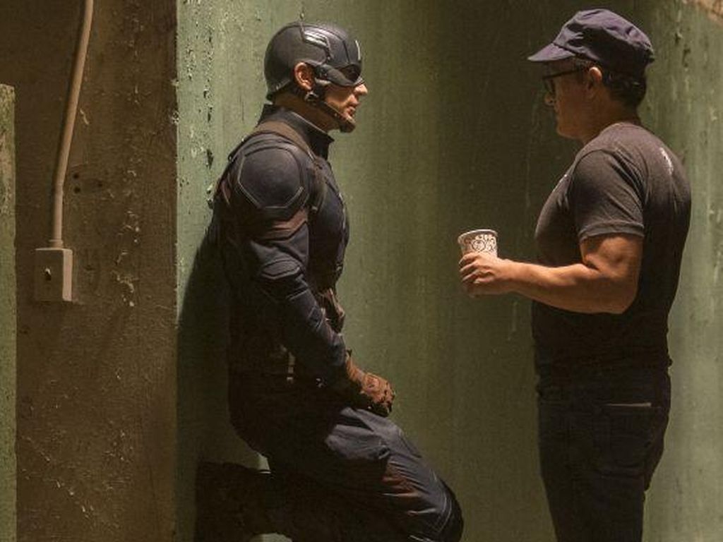 Bukan Lagi Jagoan Baik Hati, Chris Evans Senang Jadi Orang Jahat Bukan Lagi Jagoan Baik Hati, Chris Evans Senang Jadi Orang Jahat
