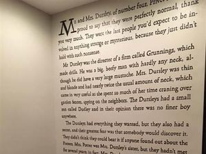 Fans Harry Potter Bikin Mural Novel Seri Harry Potter J.K.Rowling