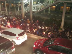 Dishub Bandung Siagakan 30 Personel Atasi Tumpukan Parkir di Jalur Wisata