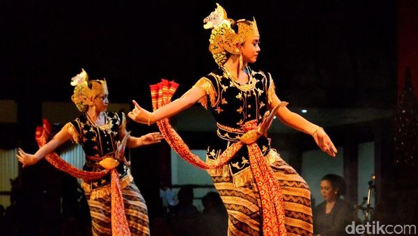 Tari Sedunia di ISI Surakarta