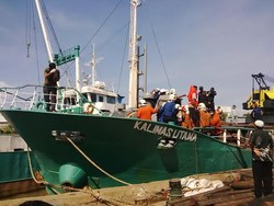 KM Kalimas Utama Terbakar Saat Ngelas di Dalam Kapal