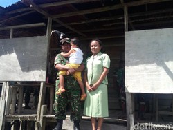 Cerita Anggota Babinsa Sertu Yuarso dan Istrinya Mengajar di Mamugu, Papua