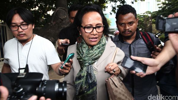 KPK Periksa Kepala Bagian Sekretariat Komisi V DPR