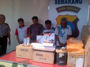 Sopir Ekspedisi Diburu Polisi karena Gelapkan Smartphone Senilai Rp 7 Miliar