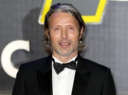 Bintang Clash of the Titans Keceplosan Ungkap Perannya di Spin-off Star Wars