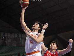 Pelita Jaya & Garuda Menang Telak