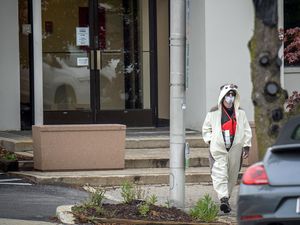 Ancam Ledakkan Kantor Televisi AS, Pria Berbaju Panda Ditembak Polisi