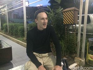 Komentar Bule Prancis Soal Macet Jakarta: Traffic, Wow!