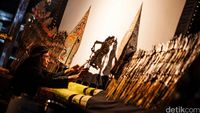 Wayang Semalam Suntuk di TMII
