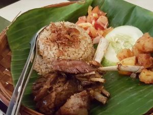 Nasi Kebuli Mbah Soleh: Sedap Semerbak Nasi Kebuli dengan Sentuhan Jawa
