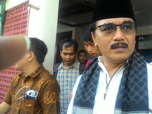 Rachmawati dan Adyaksa Dault Temui Warga Luar Batang Rachmawati dan Adyaksa Dault Temui Warga Luar Batang