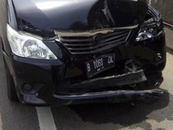 Ada Tabrakan Innova dan Freed, Lalin Tol Bandara Arah Kapuk Macet 3 KM