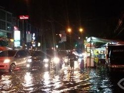 Malam Minggu di Jakarta, Sejumlah Ruas Jalan Macet