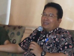 Pujian Faisal Basri ke Kang Yoto: Sabar dan Bijak saat Dikritik Rakyat Pujian Faisal Basri ke Kang Yoto: Sabar dan Bijak saat Dikritik Rakyat