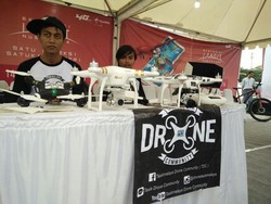 Geliat Anak-anak Muda Tasikmalaya Menjelajah Udara Pakai Drone