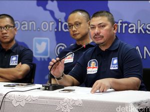 Komisi III: Butuh Proses Fatwa Atribut Nonmuslim Jadi Aturan Resmi