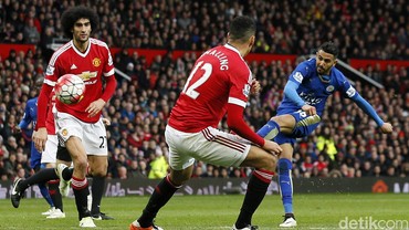 Ketika Manchester United Menunda Pesta Leicester